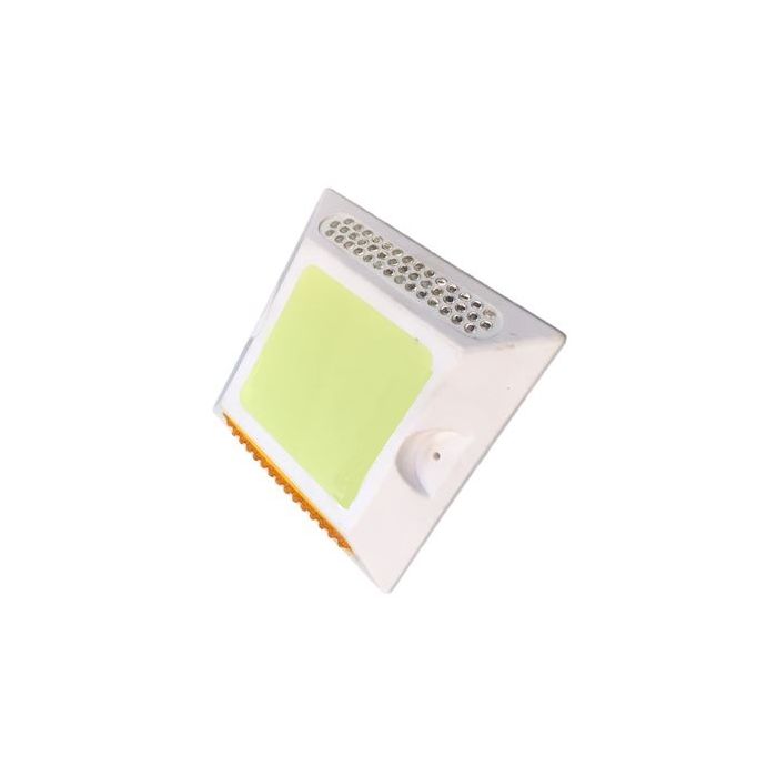 Kunststof grondreflector met fotoluminescerende bovenzijde