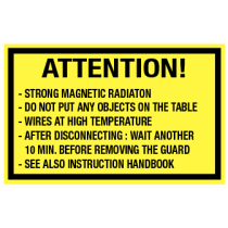 Tekstbord Attention! Strong magnetic radiaton