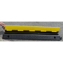 Kabeldrempel rubber met plastic klep 98 x 24 x 4,6 cm