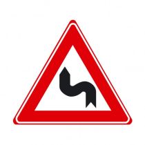 Verkeersbord J05 - Waarschuwing S-bocht eerst naar links